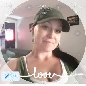 Meet your Posher, Sandy